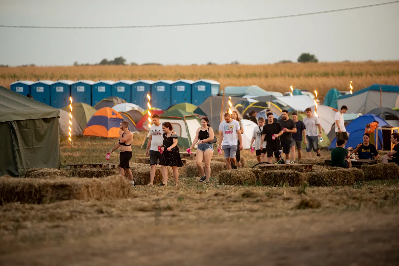 Gallery image 5 from day 0 of 2024 festival