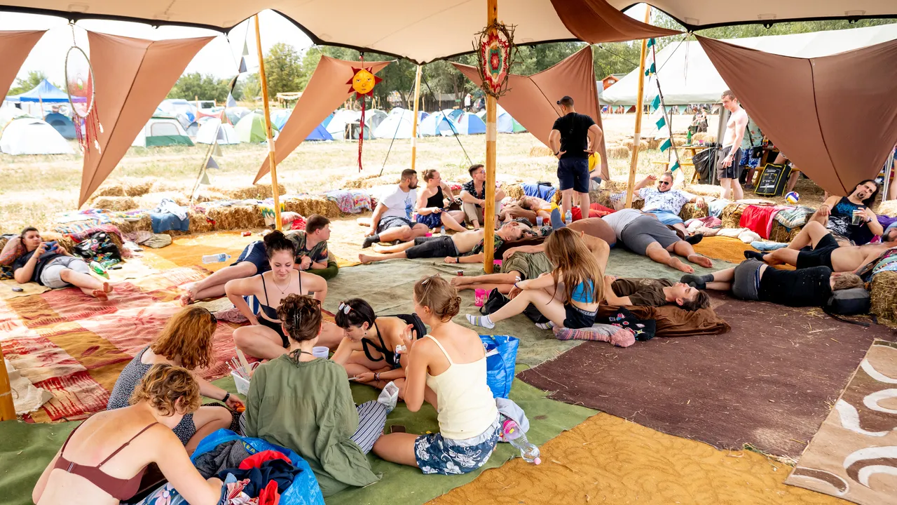 Gallery image 2 from day 1 of 2024 festival