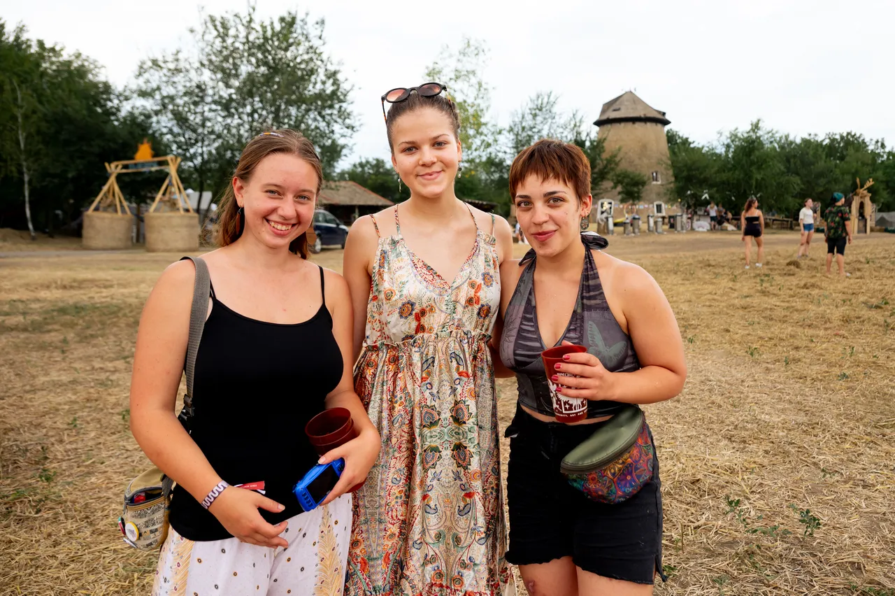 Gallery image 6 from day 1 of 2024 festival